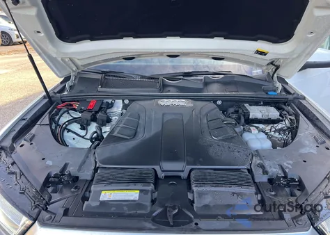 2018 Audi Q7 Premium Plus z USA, uszkodzony, nr VIN WA1LAAF79JD047682